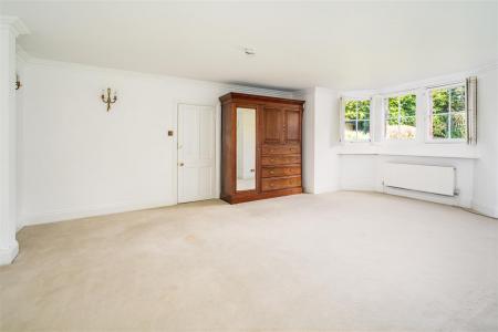 Garden Apartment, Vale Lodge, Bath, BA1 4AR-6.jpg