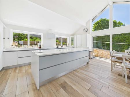 kitchen/family room 6