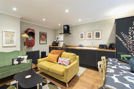 5 Daniel Street ph1 copy.jpg