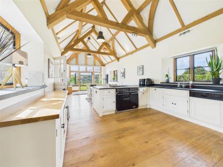 Open plan kitchen/living room