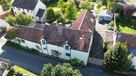 Whitegates - front shot.JPG