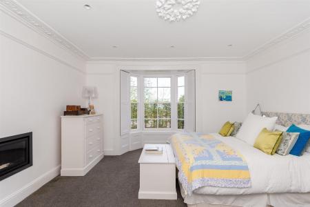 1W1TCN - Bedroom E.jpg