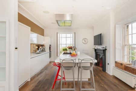 1W1TCN - Kitchen C.jpg