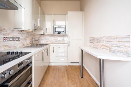 First Floor Apartment, 4 Brunswick Place, Bath, BA