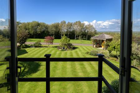 Willow Barn Silver Moor Lane BS29 6LG- photo 5.jpg
