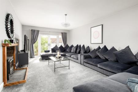 Sitting_Room_1.jpg