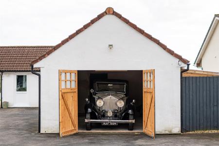 Garage.jpg