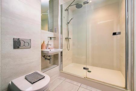 Bedroom1_Ensuite.jpg