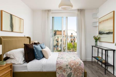 Bedroom2_2.jpg