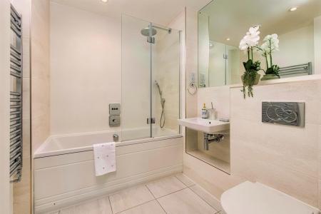Bedroom2_Ensuite.jpg