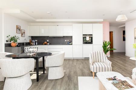 Kitchen_1.jpg