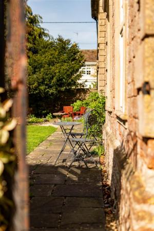Garden_1.jpg