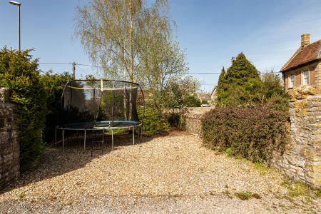 Garden_2.jpg