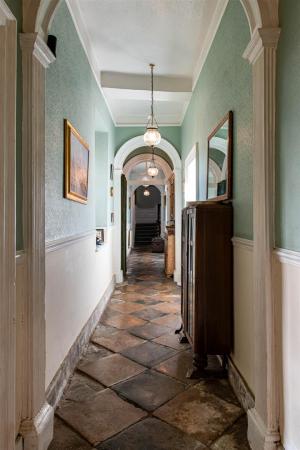 Hall_1.jpg
