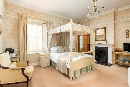 Bedroom3_1.jpg