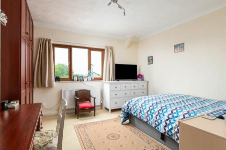 Bedroom4.jpg