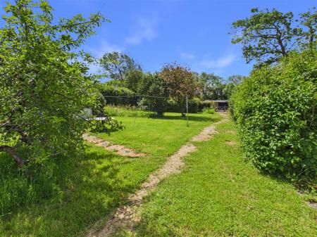 CAM04376G0-PR0124-STILL007.jpg