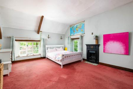 Bedroom2_1.jpg