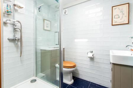Shower.jpg
