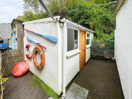 Media image 07