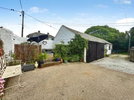 Media image 08