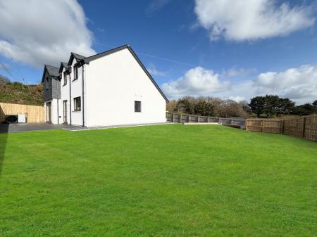 Media image 06