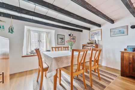 Media image 05