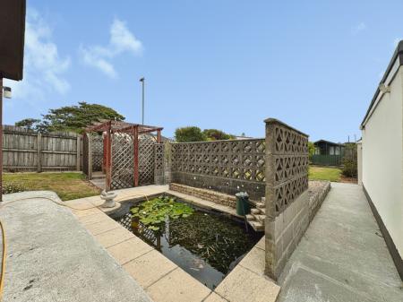 Media image 09