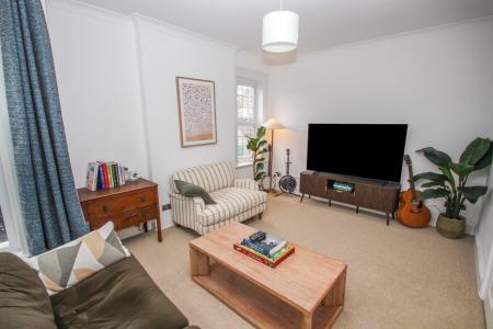 Media image 02
