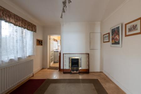 Media image 08
