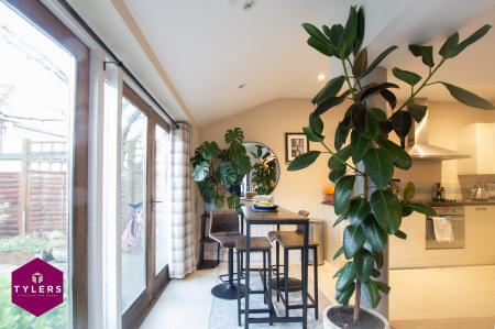 Sitting/Dining/Kitch