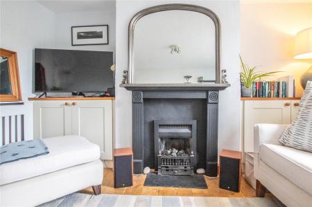 Fireplace/Sitting Ro