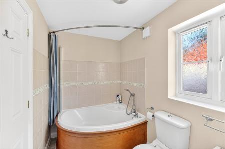 En-Suite To Bed 1