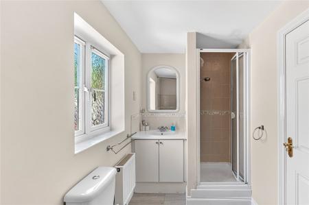 En-Suite To Bed 1