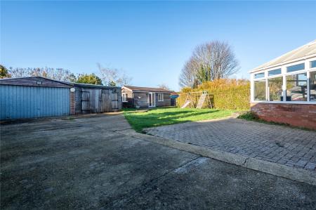 Garden & Outbuilding