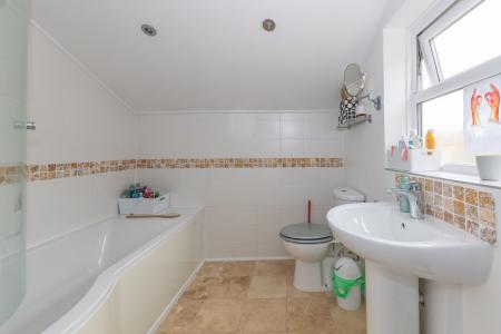 Ensuite Bathroom