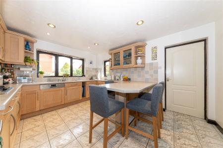 Kitchen/Breakfast