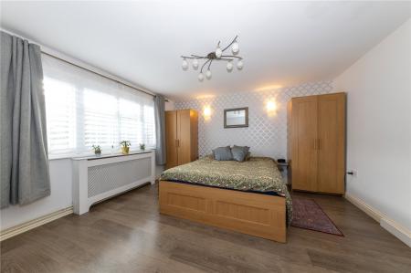 Front Room/Bedroom 1