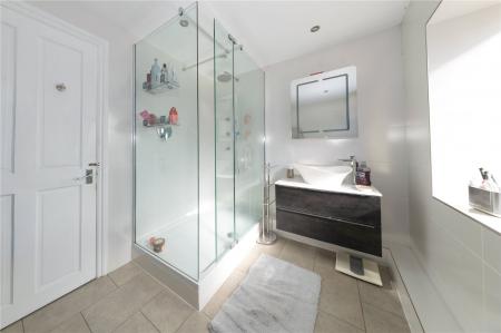 Ensuite Bathroom