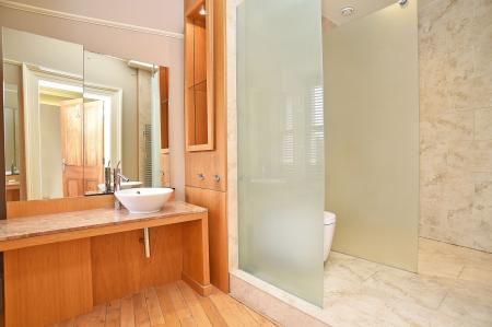 En-suite shower room