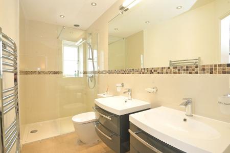 Master En-Suite
