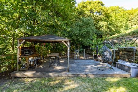 Garden Bar
