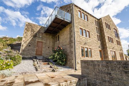 Rear Elevation & Storage