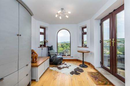 Bedroom 3 / Garden Room