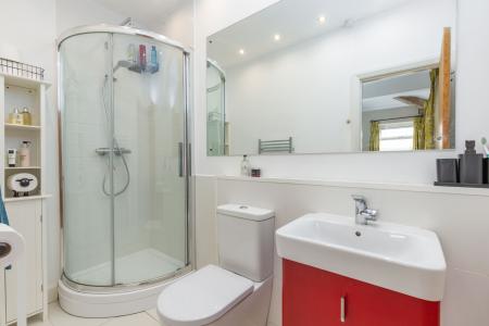 Bedroom 1 En-Suite