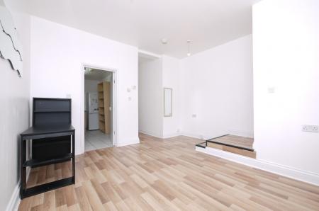 Media image 02
