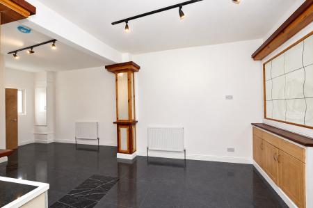 Media image 02