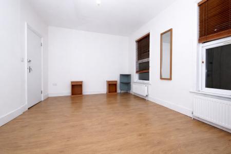 Media image 06