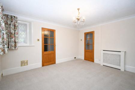 Media image 02