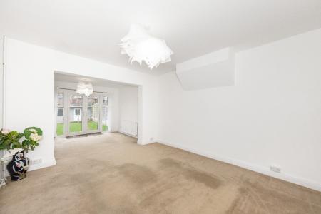 Media image 01